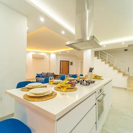 Luxury With Pool In Kalkan Вилла Каш