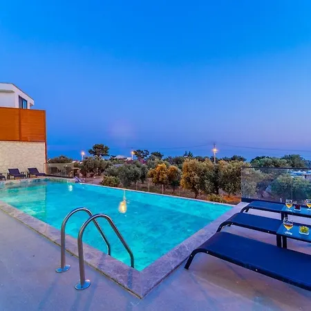 Luxury With Pool In Kalkan Каш