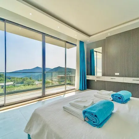Luxury With Pool In Kalkan *